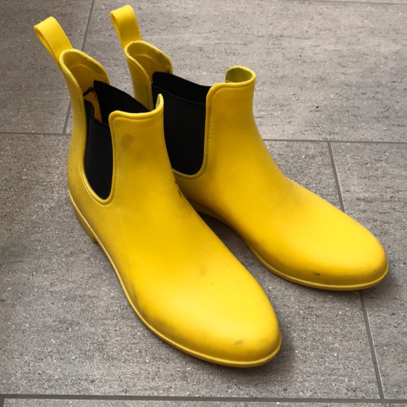 J. Crew Shoes - J Crew Chelsey boots